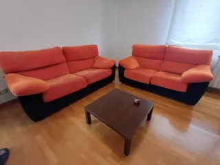 Bonito tresillo en muy buen estado.