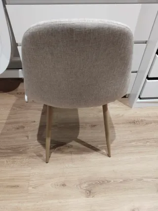 4 Sillas tapizadas beige claro