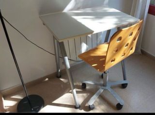 Escritorio madera y metal