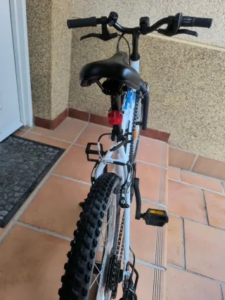 Bicicleta de Montaña Rockrider Blanca