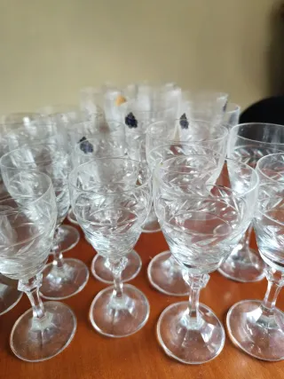 Copas de cristal tallado juego 36 copas