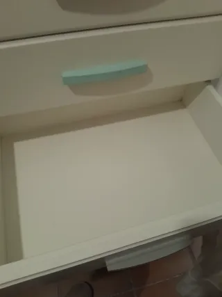 Cajonera de madera maciza