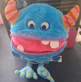Cuento y Peluche Monstruos Zampamiedos