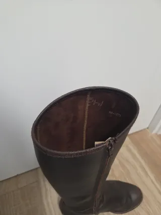 Botas Volverte Talla 40 Negras