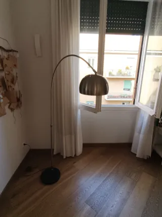 Lampada da terra ad arco