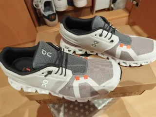 Zapatillas On Running Cloud 5 Push Gris/Blanco Tal