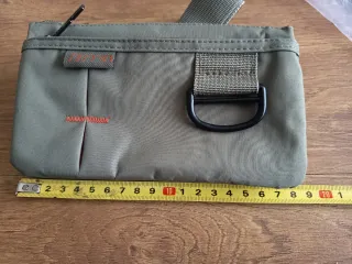 Riñonera verde militar sin estrenar