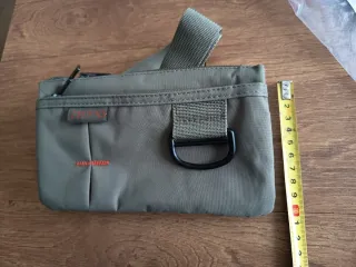 Riñonera verde militar sin estrenar