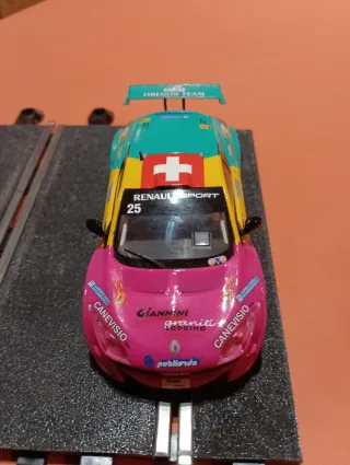 Coche Scalextric Megane Trophy 2010