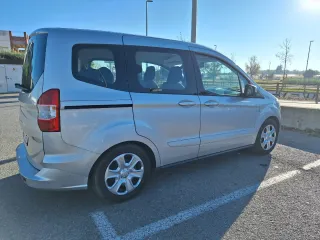 Ford Tourneo Courier 2016