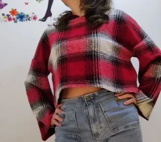 Sudadera corta cuadros escoceses