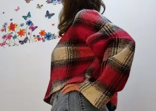 Sudadera corta cuadros escoceses