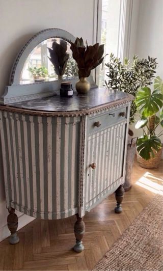 Cómoda Vintage Coqueta aparador