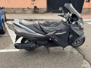 Suzuki Burgman 400