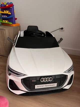 Coche eléctrico infantil Audi