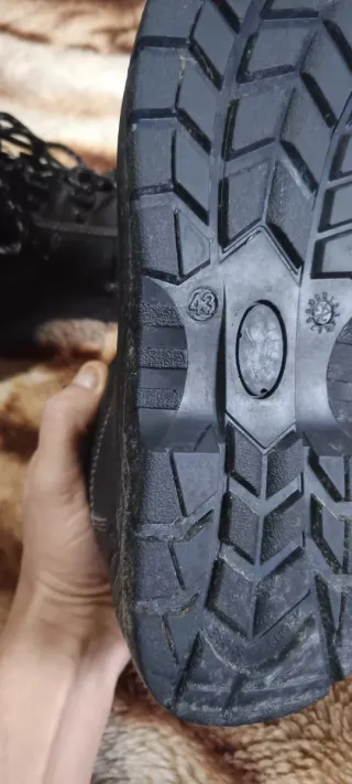 Botas de seguridad negras talla 43 Nuevas