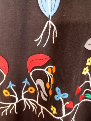 Camiseta larga bordada Noos Noos