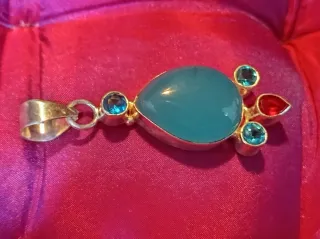 Colgante Calcedonia Azul,Topacio cuarzo rojo Checo
