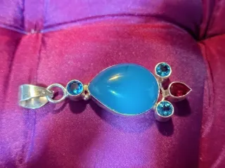Colgante Calcedonia Azul,Topacio cuarzo rojo Checo