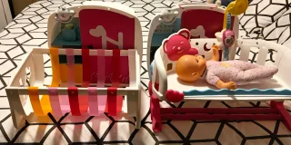 Lote Nenuco: Cunas, Bañeras, 2 armarios y muleca