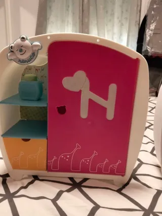 Lote Nenuco: Cunas, Bañeras, 2 armarios y muleca