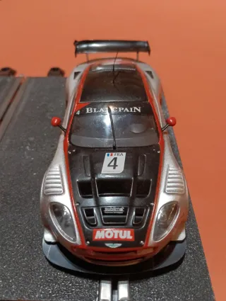 Scalextric Aston Martin DBR9