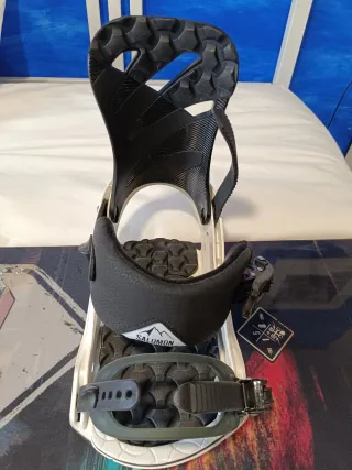 Tavola da snowboard Salomon con attacchi e scarponi