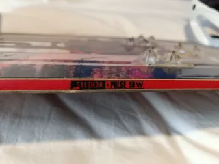 Tavola da snowboard Salomon con attacchi e scarponi