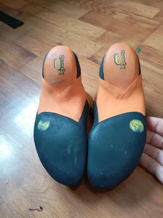 Escalada Pies de gato La Sportiva Python 38