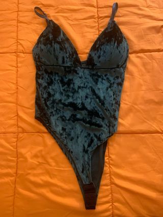 Body terciopelo verde