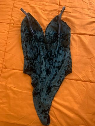 Body terciopelo verde