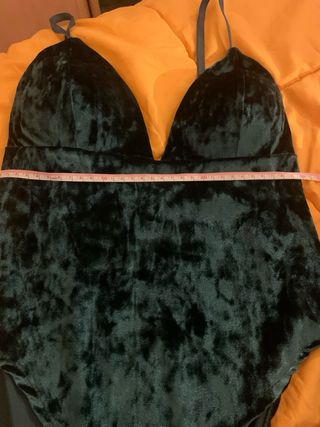 Body terciopelo verde