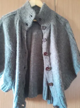 Smanicato lana collo alto bottoni