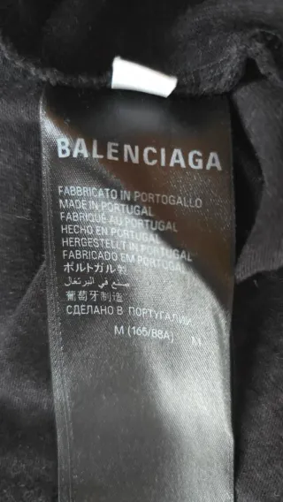 Camiseta Balenciaga x Ucrania