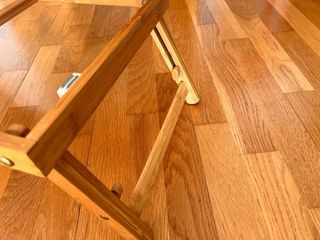 Mesa portátil reclinable de madera