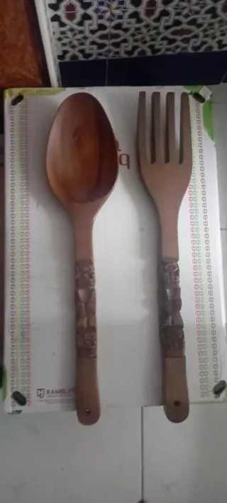 Cuchara y Tenedor Decorativos Madera