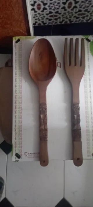 Cuchara y Tenedor Decorativos Madera