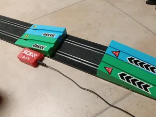 Scalextric Carrera Compact + 6 coches