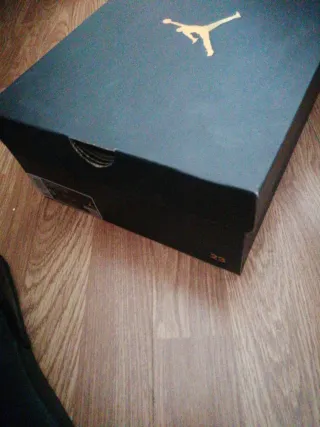 Jordan Max Aura 5 Zapatillas Negras Blancas