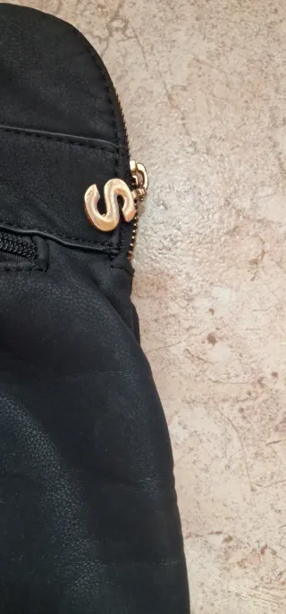 Mochila Desigual Negra con Bordados Florales -Arty