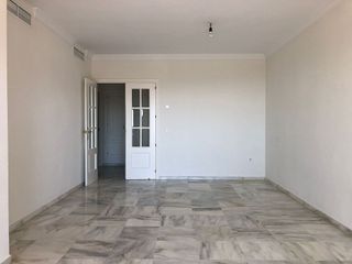 Piso en alquiler en Cerrado Calderón - El Morlaco en Málaga