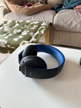 PS4 (PlayStation 4) Negra + 12 juegos