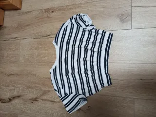 Top rayas manga corta blanco y azul