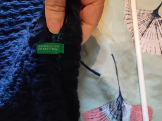 Maglione UCB blu e turchese