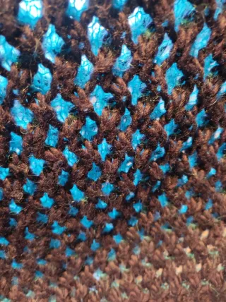 Maglione UCB blu e turchese