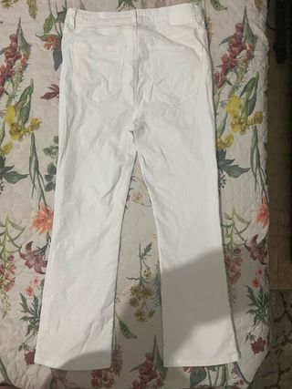 Pantalones blancos