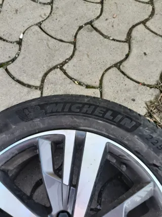 Neumático Michelin 225/55 R18