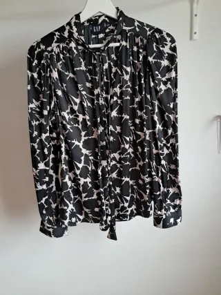 Blusa GAP manga larga estampada