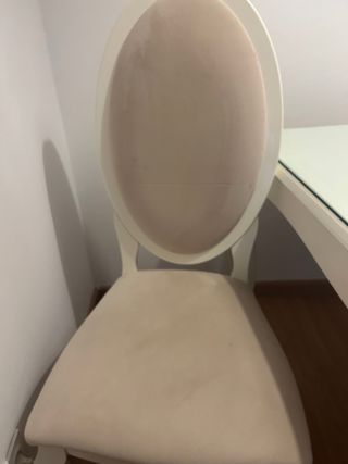 Mesa de comedor y 4 sillas