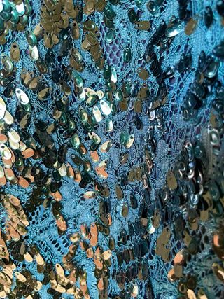 Falda midi lentejuelas verde y plata